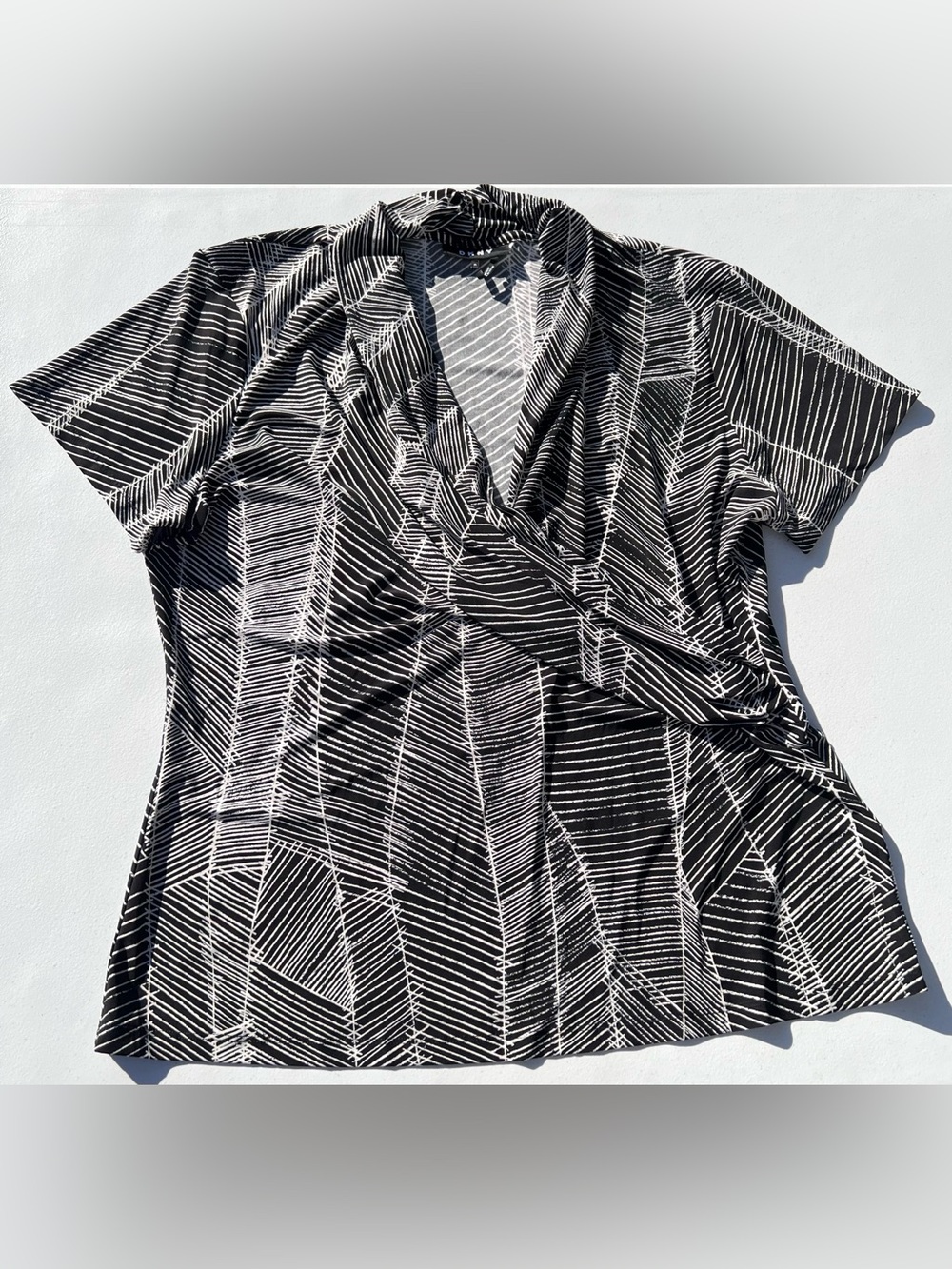DKNY Black and White Short-Sleeve Wrap-Style Top